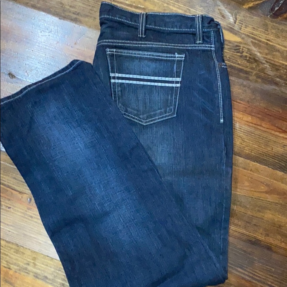Men’s dark wash cinch jeans